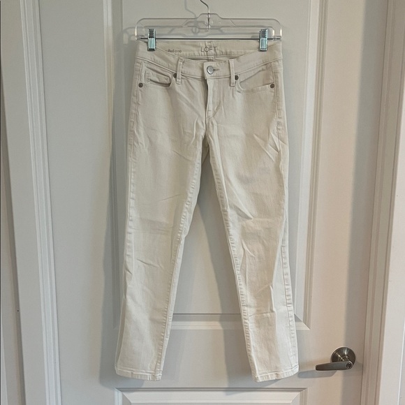 LOFT Women's Straight Leg Modern Cuffed Crop Cream Jeans 24/00 - Picture 2 of 8